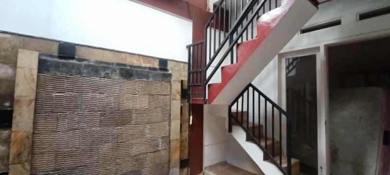 rumah strategis di permata jingga suhat kota malang