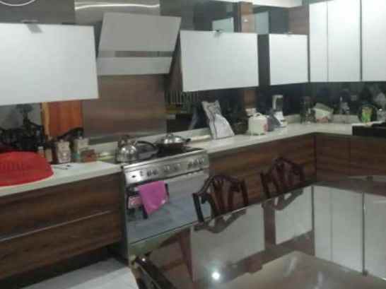 rumah terawat siap huni lokasi strategis di jatipadang