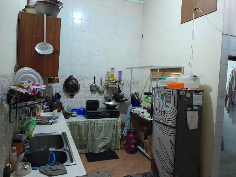 rumah tinggal dan kosan sayap buah batu turangga