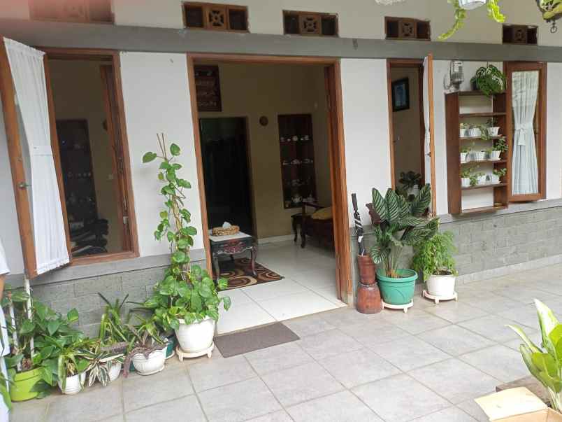 rumah tinggal dan kosan sayap buah batu turangga