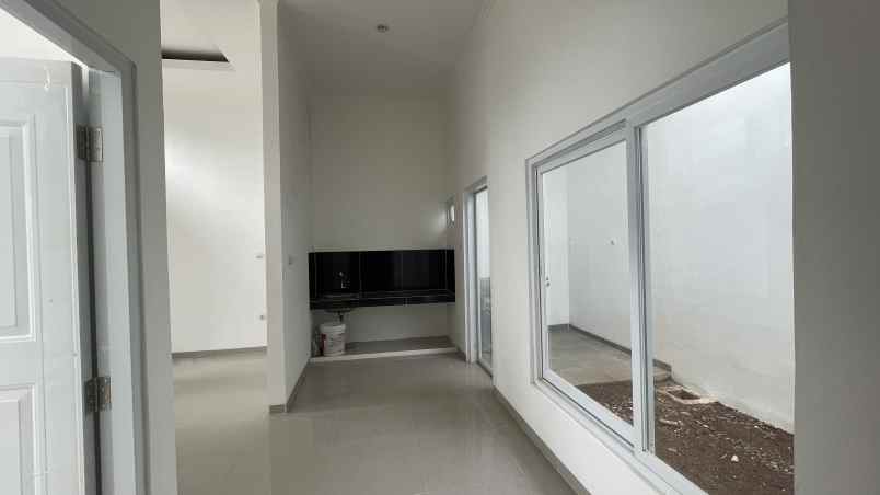 rumah tropical modern di purwakarta diskon 5