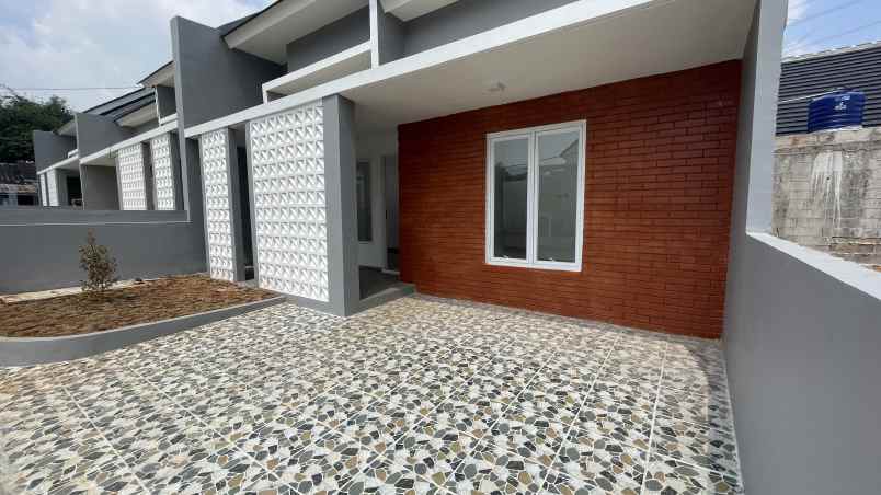 rumah tropical modern di purwakarta diskon 5