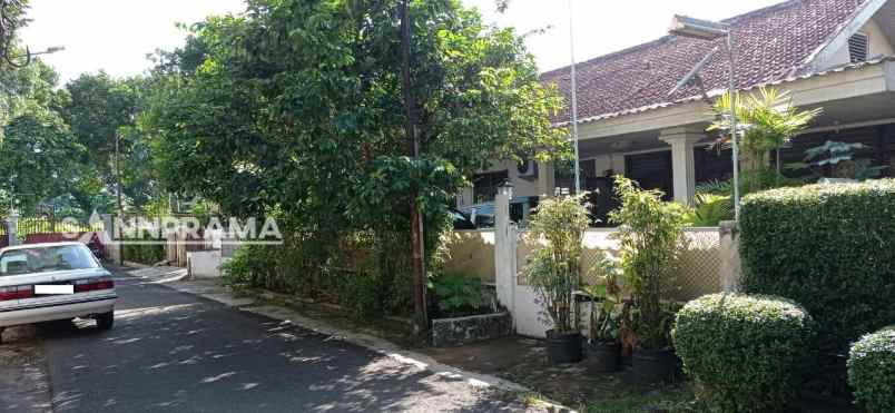 rumah tua hitung tanah di cilandak jakarta selatan