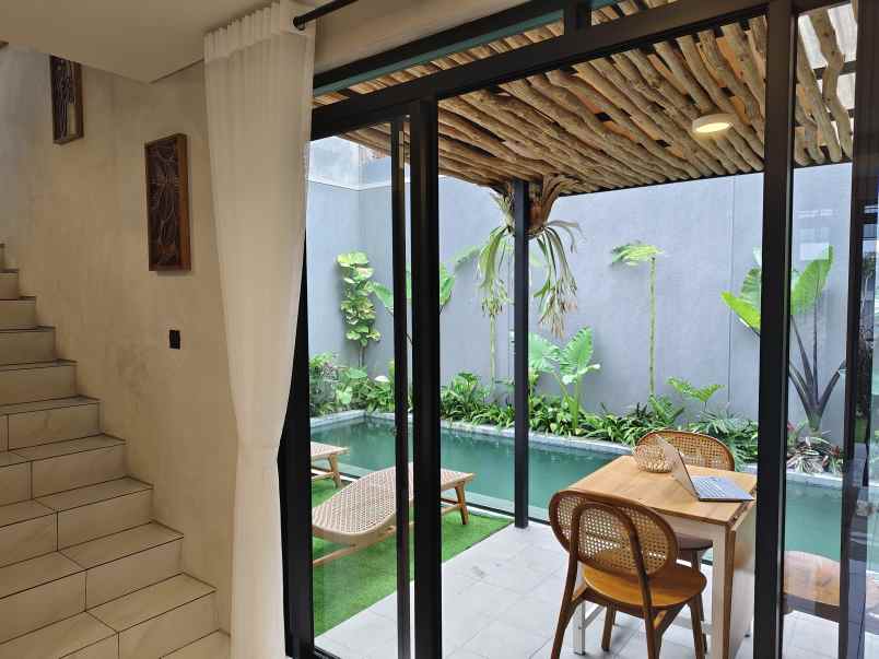 rumah villa cantik spool di kbp