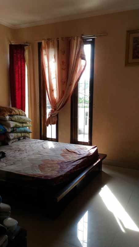 take over 2lt lt127 dekat unpam di pamulang villa dago