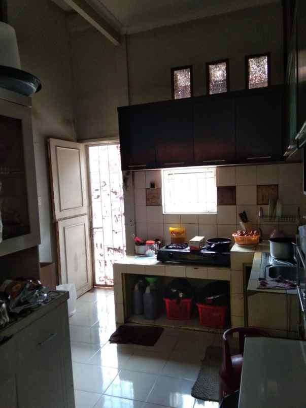 take over 2lt lt127 dekat unpam di pamulang villa dago