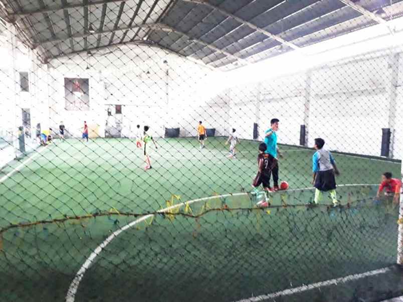 tanah jl raya jatiwaringin kec