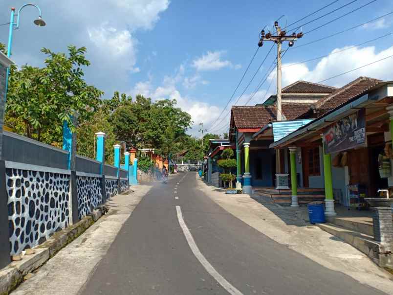 tanah karangapandan karanganyar