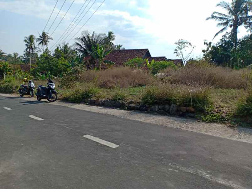 tanah karangapandan karanganyar