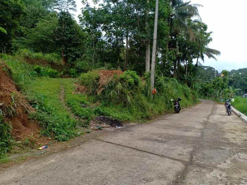 tanah ngargoyoso karanganyar