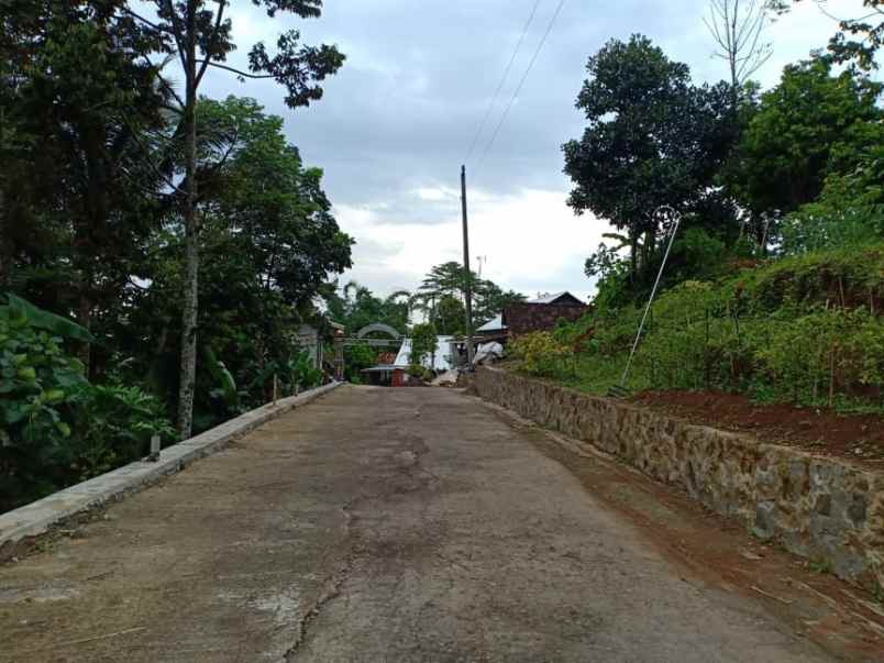 tanah ngargoyoso karanganyar