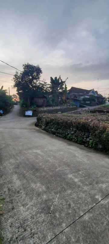tanah trawas area wisata