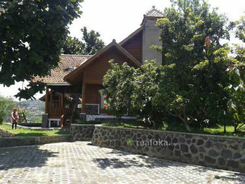 tanah ujung berung ujung