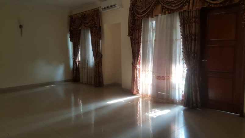 turun harga jual rumah mewah di citra gran cibubur