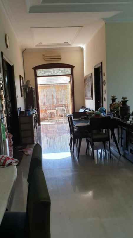 turun harga rumah mewah siap huni model hook