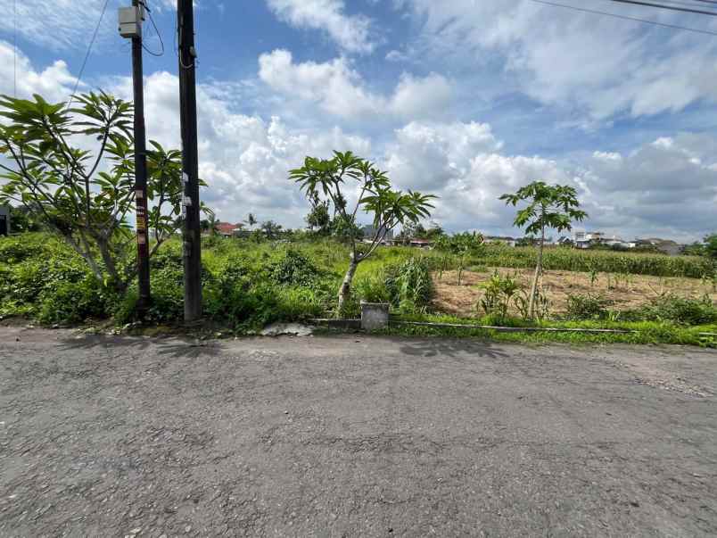 200 m ndalem klangean tanah di jl damai