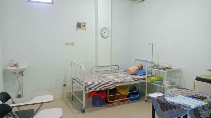 akademi kebidanan prima husada