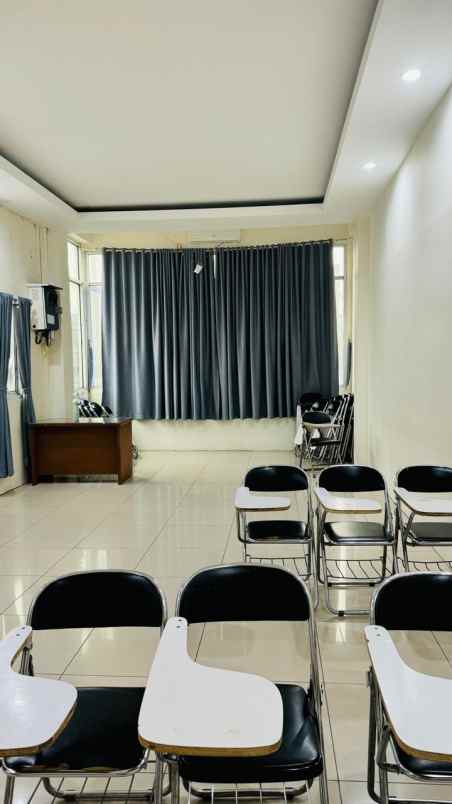 akademi kebidanan prima husada