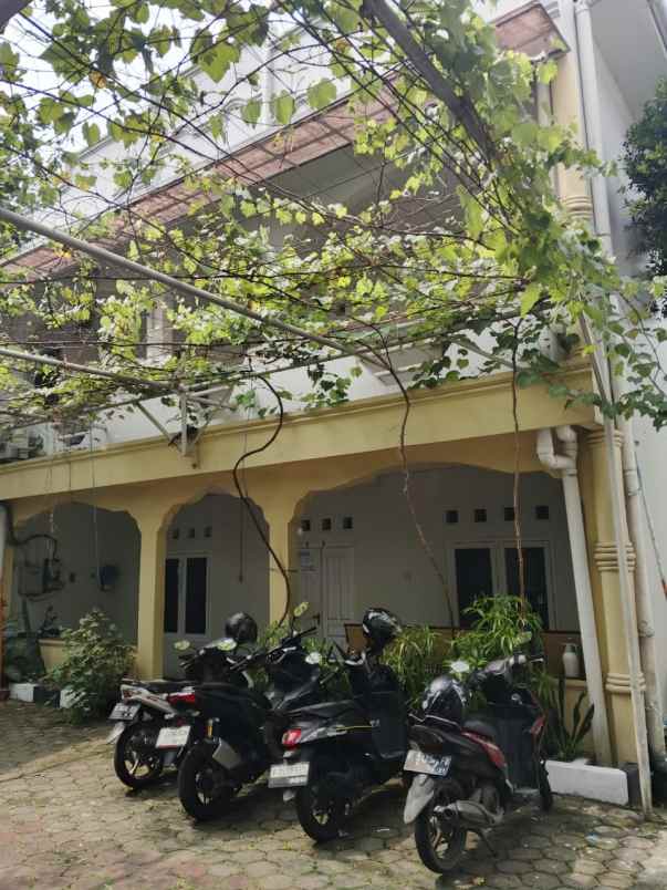 akademi kebidanan prima husada