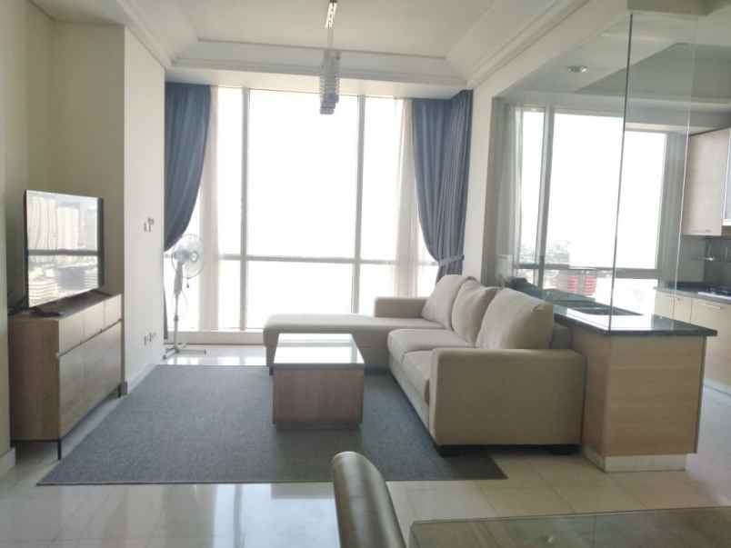apartemen apartement the peak residence