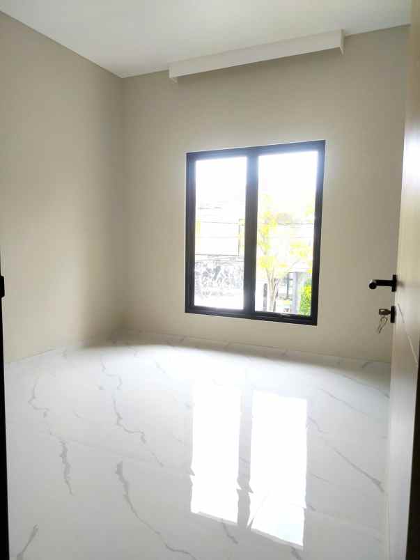 brand new house lippo cikarang