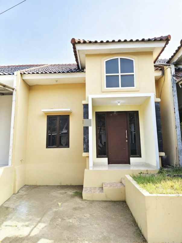 cirendeu tapi aksesnya kota banget rumah disewakan