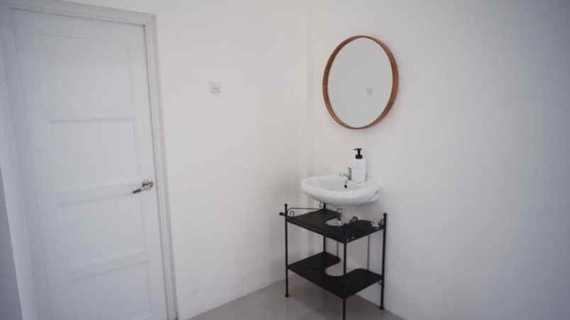 dijual cepat rumah mewah minimalis