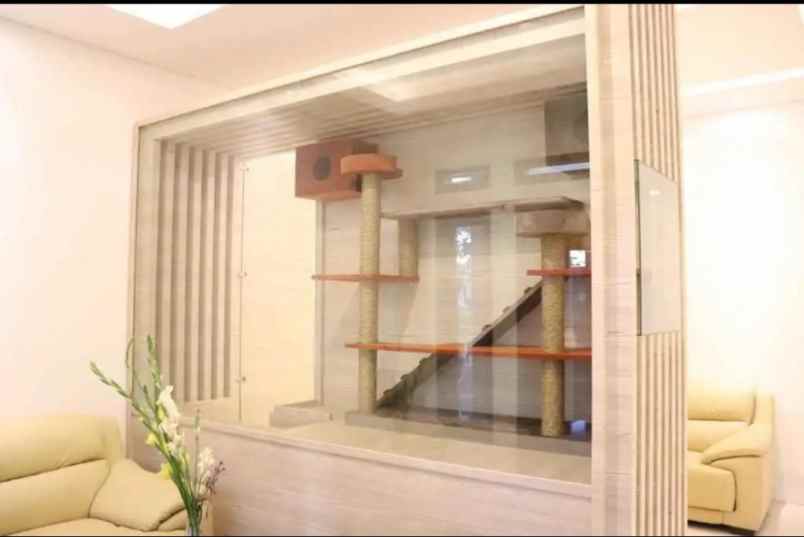 dijual cepat rumah siap huni di lokasi asri strategis