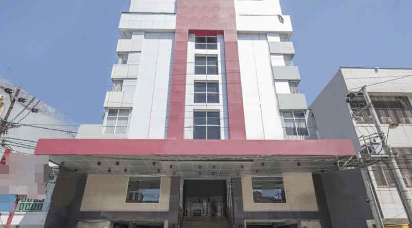 dijual hotel melayu baru kec wajo kota