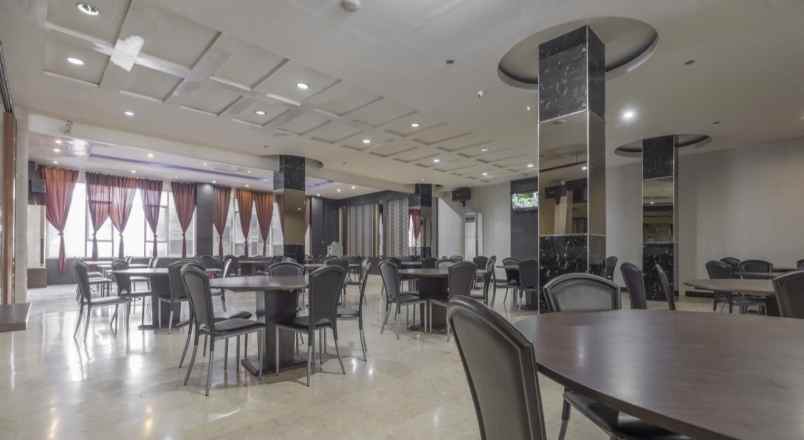 dijual hotel melayu baru kec wajo kota