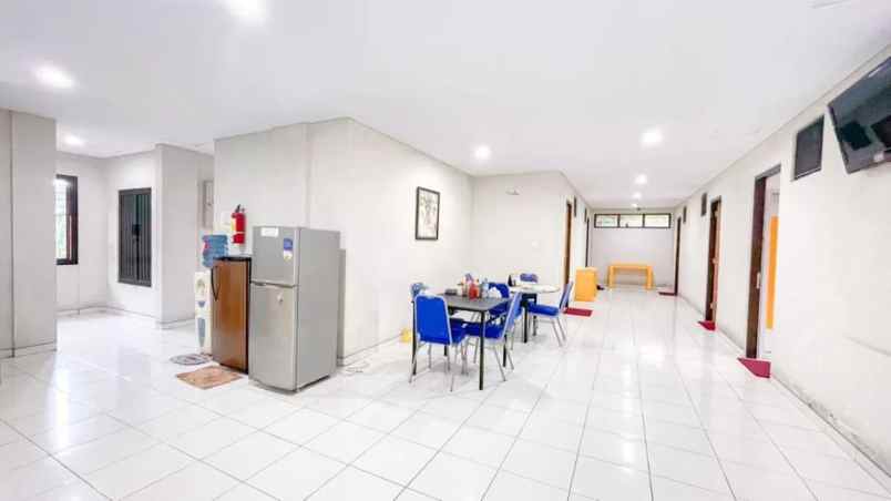 dijual kost jl tenggilis tengah