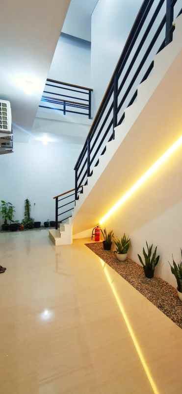 dijual kost lebak