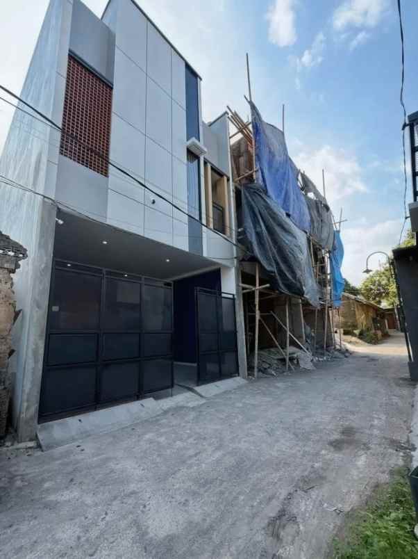 dijual kost pandanaran kaliurang km 12 5