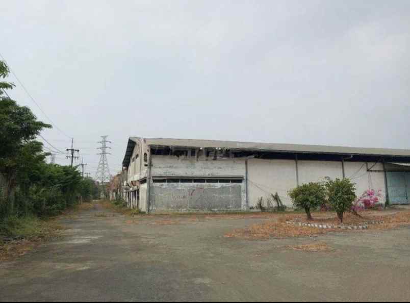 dijual pabrik lama hitung tanah di driyorejo gresik