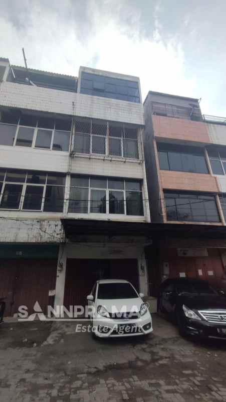 Ruko 4 Lantai Di Pinggir Jalan Suprapto Jakarta Pusat Rn