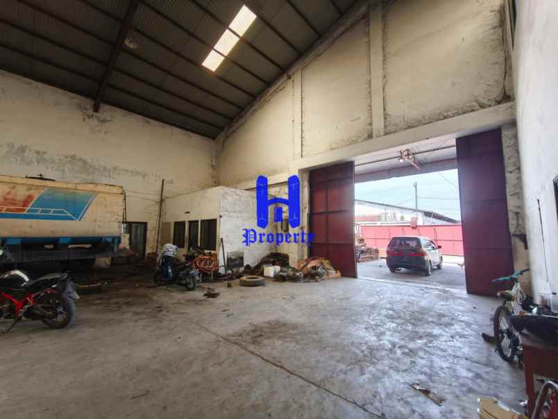 dijual ruko gudang kantor jalan irian barat daerah