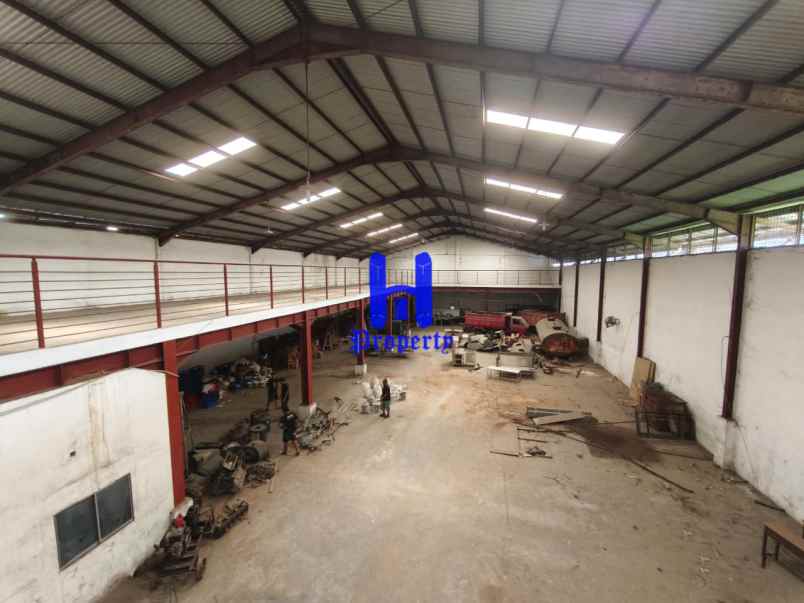 dijual ruko gudang kantor jalan irian barat daerah