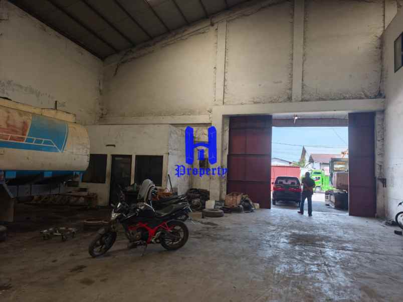 dijual ruko gudang kantor jalan irian barat daerah