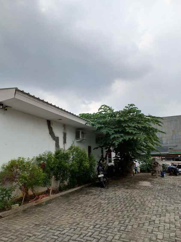 dijual ruko gudang kantor karang tengah