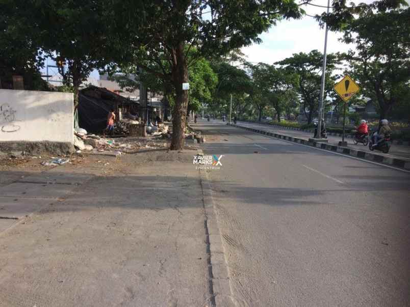 dijual ruko gudang kantor kedungcowek