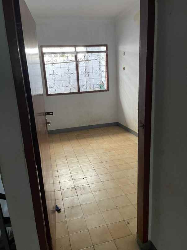 dijual ruko gudang kantor pulogebang permai