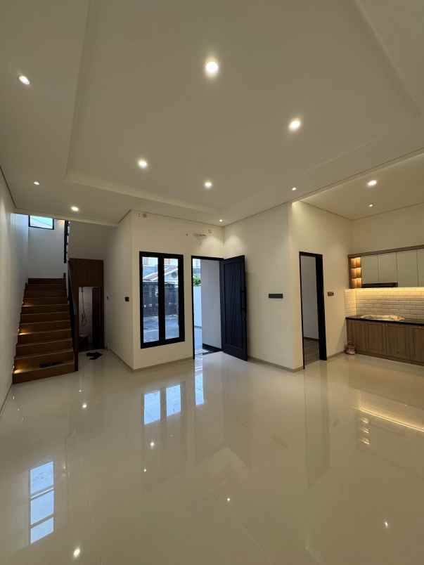 dijual ruko gudang kantor rawamangun