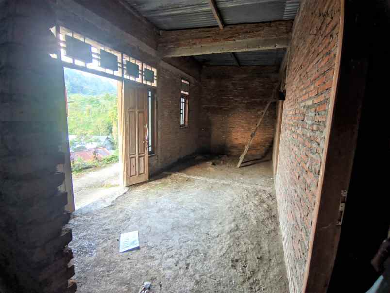 dijual rumah 125 juta tawangmangu karanganyar