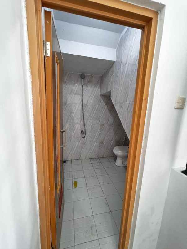 dijual rumah antapani