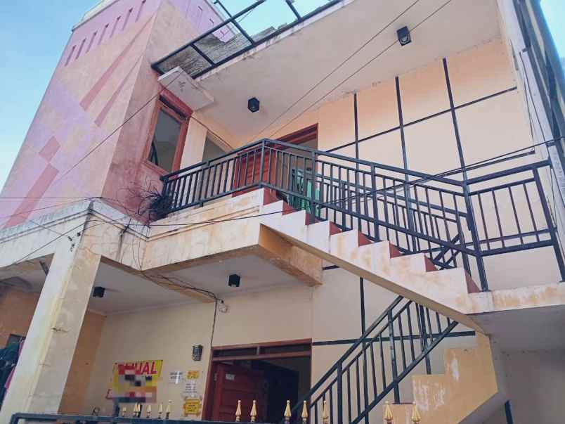 dijual rumah antapanj