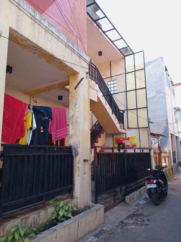dijual rumah antapanj