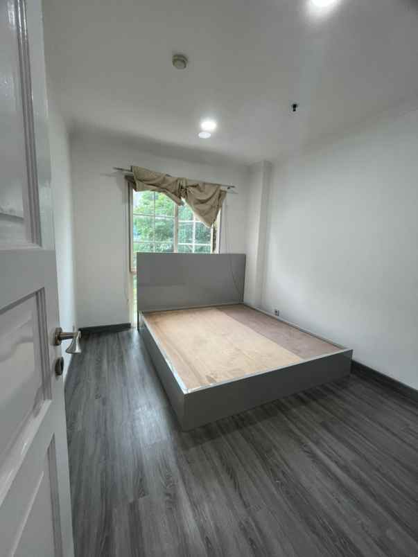 dijual rumah apt gading resort