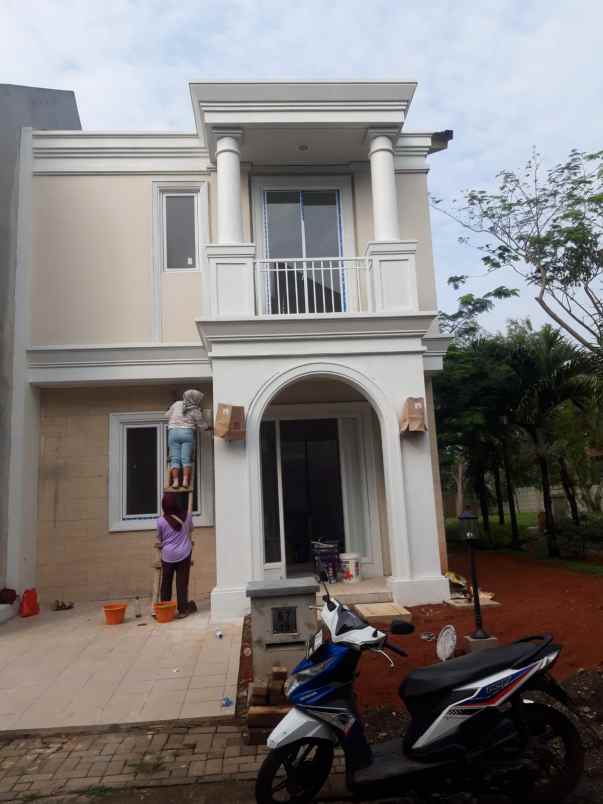 dijual rumah assana starlight bsd