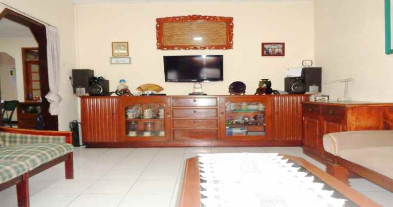 dijual rumah atletik