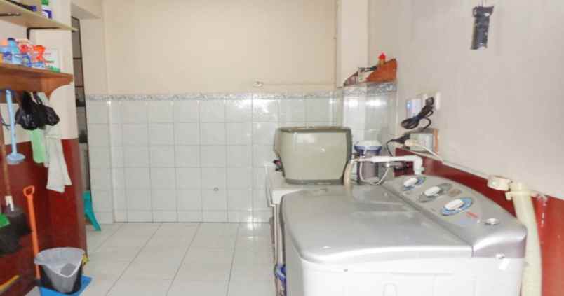 dijual rumah atletik